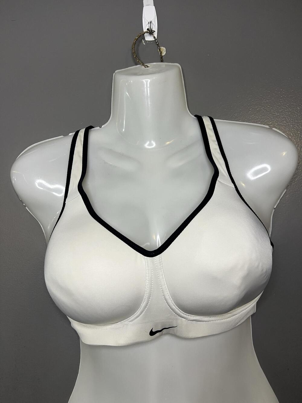 Nike Sports Bra Womens 32DD White Dri-FIT Underwire Racerback Hook Loop Stretch